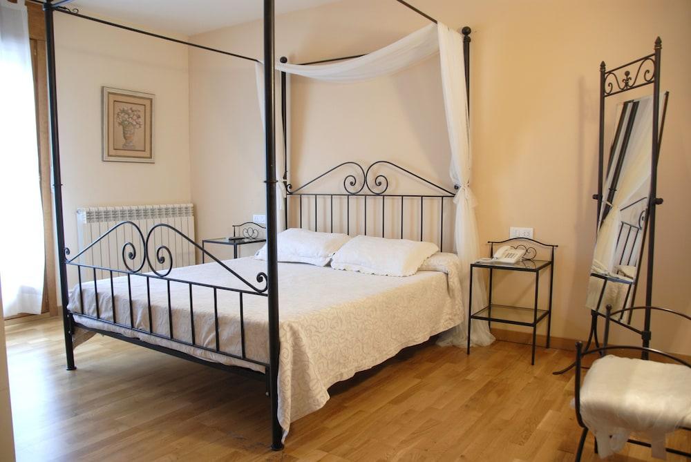 Hotel Els Encantats Espot Luaran gambar