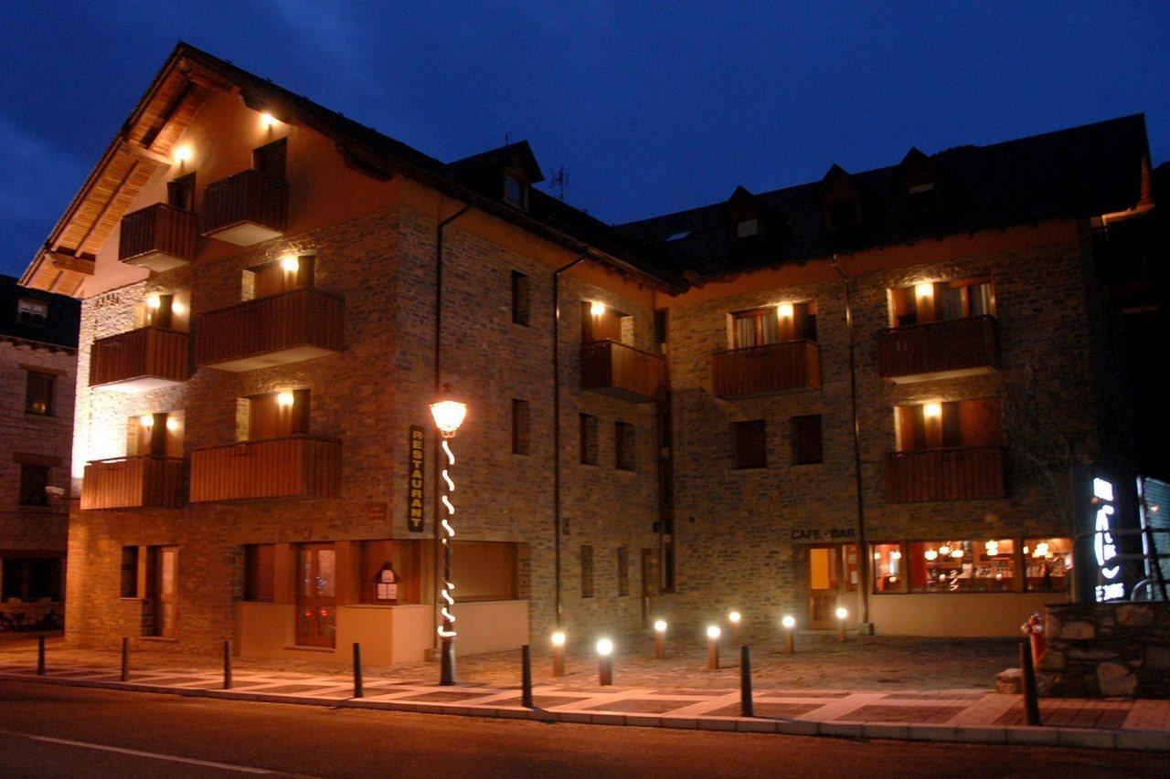 Hotel Els Encantats Espot Luaran gambar
