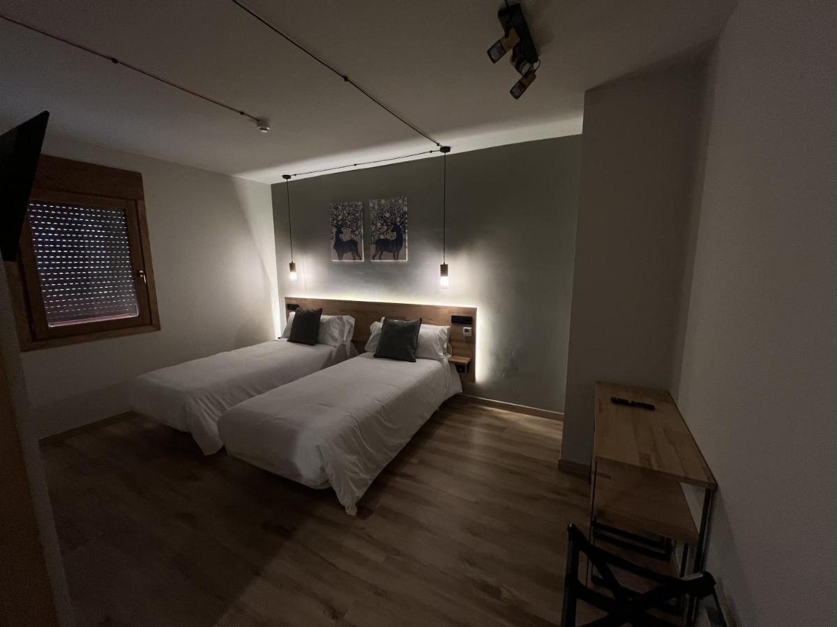 Hotel Els Encantats Espot Luaran gambar