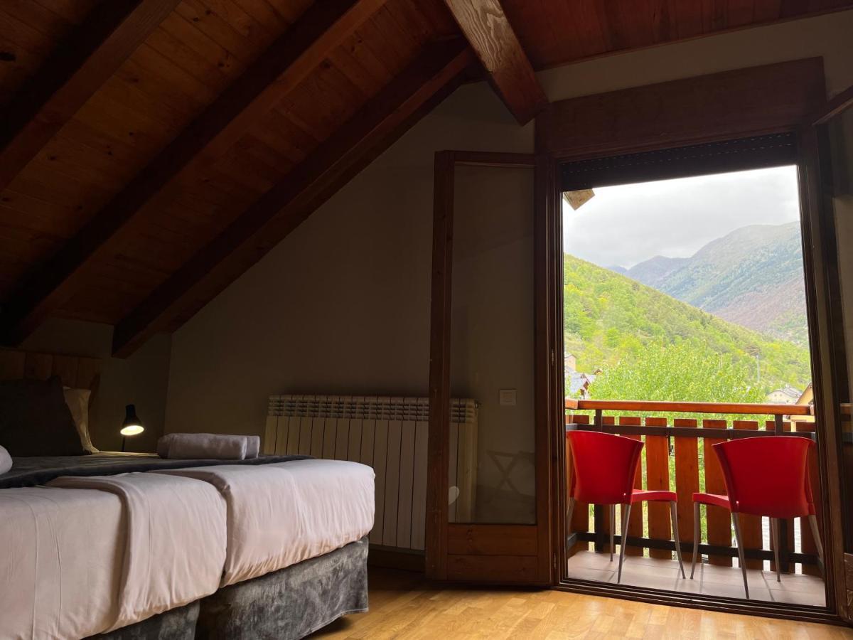 Hotel Els Encantats Espot Luaran gambar