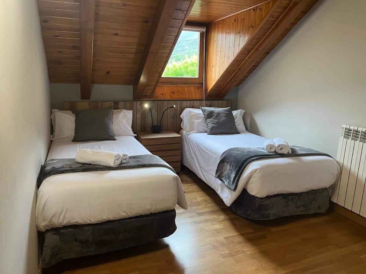 Hotel Els Encantats Espot Luaran gambar