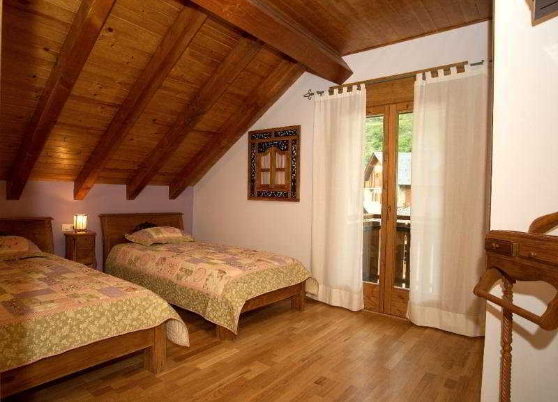 Hotel Els Encantats Espot Bilik gambar